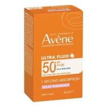Crema Solare Viso SPF50+ Ultra Fluida Resistente all\'Acqua per Pelli Sensibili - Avène