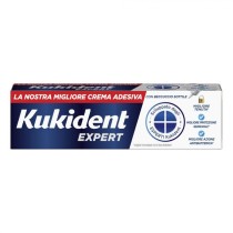 Crema Adesiva Protesi Dentali Forte Tenuta 13h Antibatterica Gusto Menta - Kukident