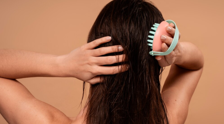 Cura dei capelli in primavera: consigli per mantenerli sani e forti