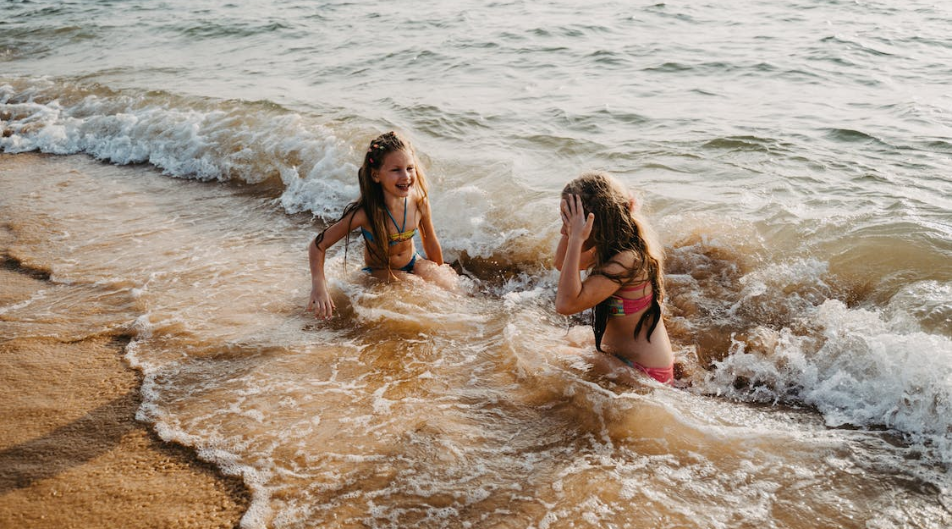 Bambini al mare: i nostri consigli per proteggerli