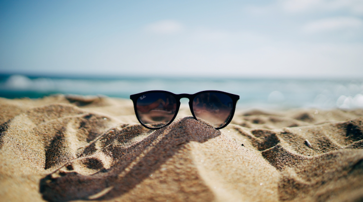 Prenditi cura dei tuoi occhi in estate: consigli per proteggerli correttamente dal sole